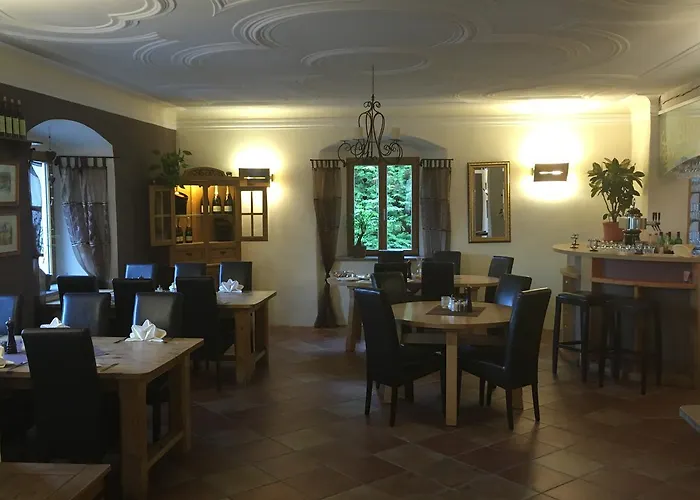 酒店 Alter Pfarrhof 2*